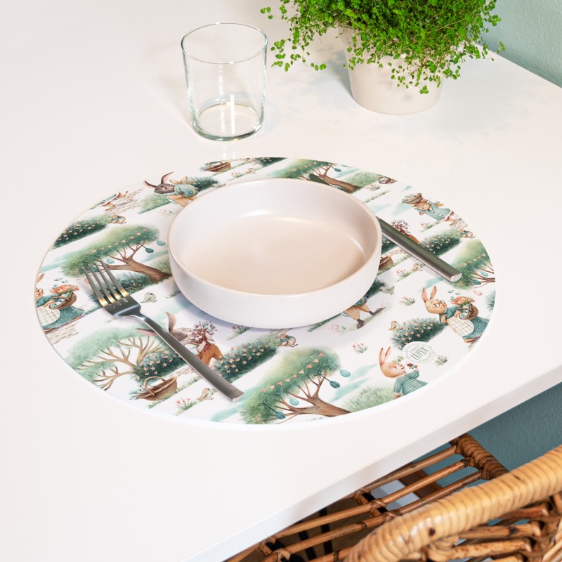 Sottopiatti “Coniglietti in giardino”, Collezione Pasqua - Le Tavole di Luisa