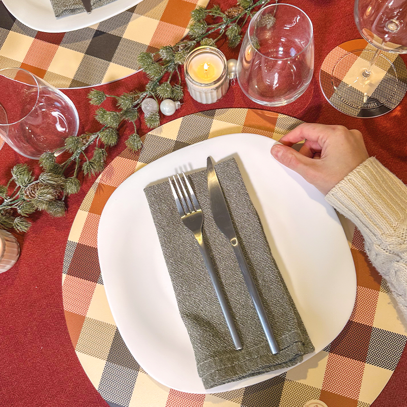 Sottopiatti “Scacchi e Pied de Poule”, Collezione Natale - Le Tavole di Luisa